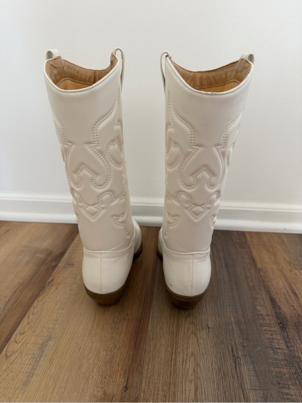Soda White Embroidered Western Knee-High Boots - Picture 3 of 8